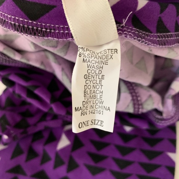 New LuLaRoe Legging💜 - Picture 3 of 3